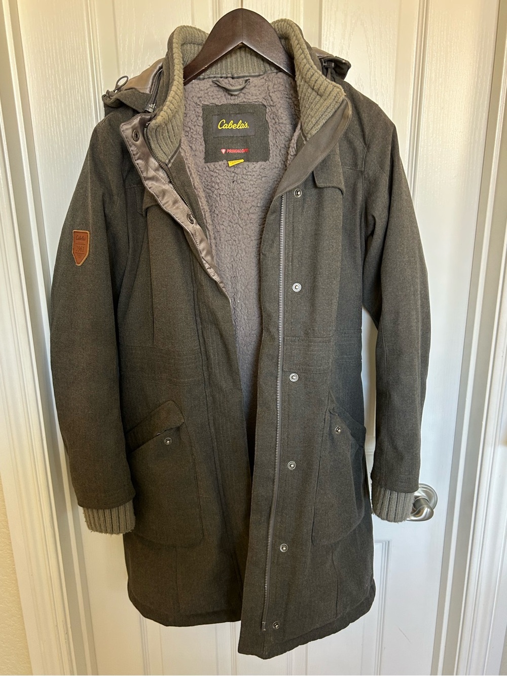 Cabela's Woman's charcoal grey Insulated Parka Jacket